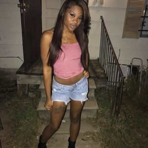 Meet your Posher, Tiara